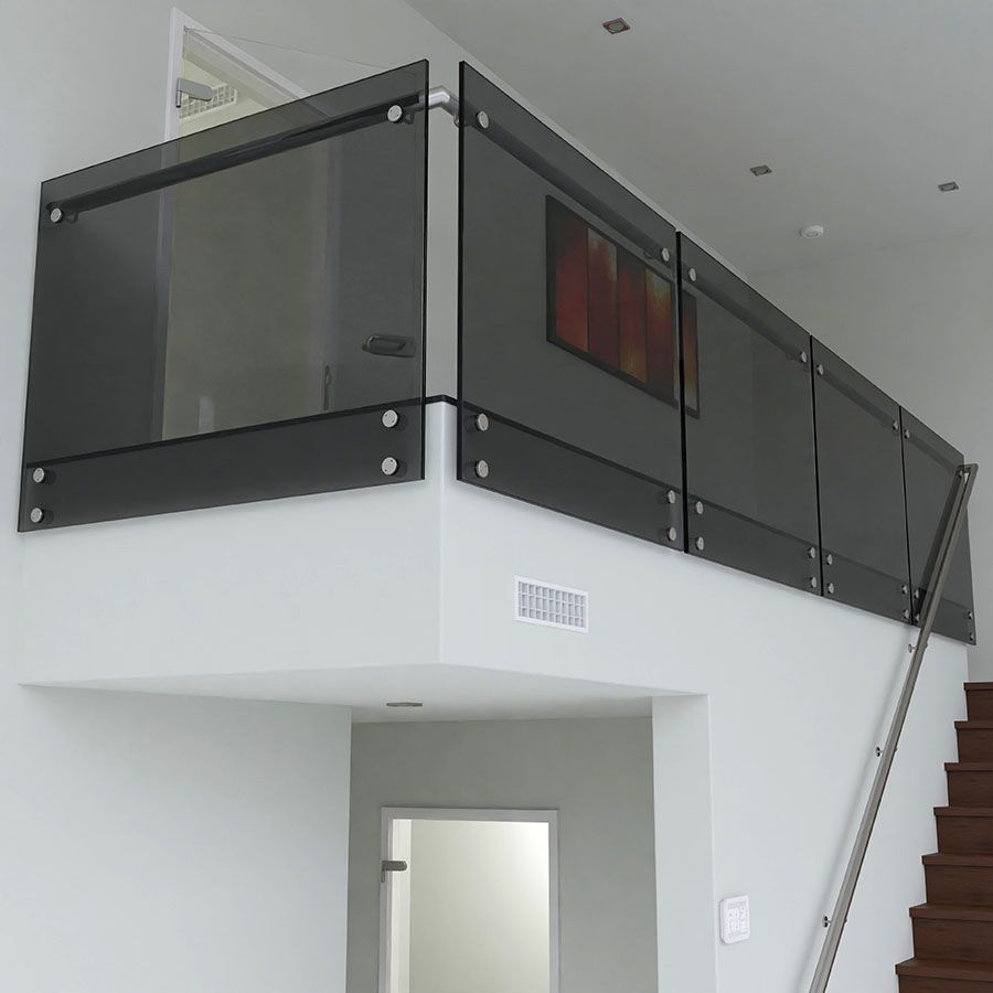 gelaagd-grijs-balustrade