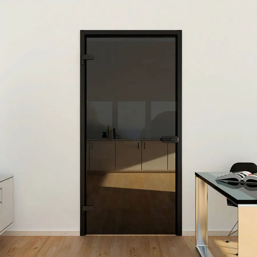 Opdekdeur van rook glas met zwart deurbeslag