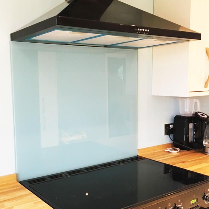 Gekleurde keuken achterwand extra helder glas
